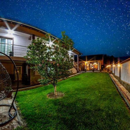 Casa Alex Hotel Novaci-Straini Luaran gambar